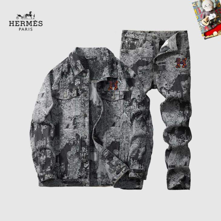 Picture of Hermes Sweater Suits _SKUHermesM-3XL25tr13240375
